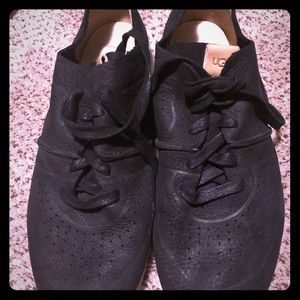 UGG Tye Sneakers - super lightweight and comfy
